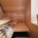 Stoertebekers Reethus Mit Sauna, Kamin Und E-ladesaeule * Loddin