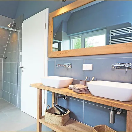 Stoertebekers Reethus Mit Sauna, Kamin Und E-ladesaeule *