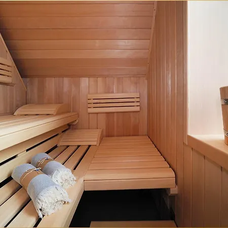 Stoertebekers Reethus Mit Sauna, Kamin Und E-ladesaeule * Loddin