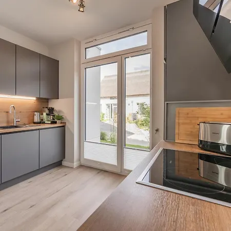 Stoertebekers Reethus Mit Sauna, Kamin Und E-ladesaeule