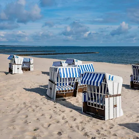 Stoertebekers Reethus Mit Sauna, Kamin Und E-ladesaeule Semesterbostad *